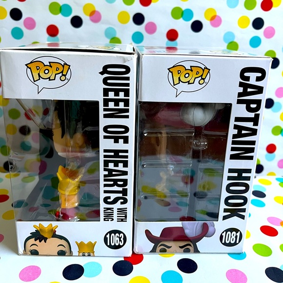 Disney Bundle! Queen of Hearts & Captain Hook Funko - Picture 3 of 4